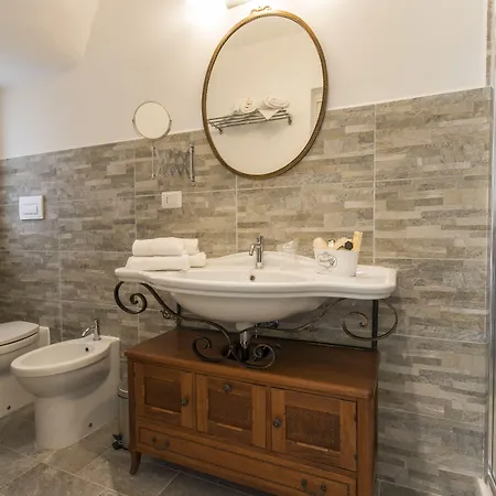 Les Magnolia B&B 올비아